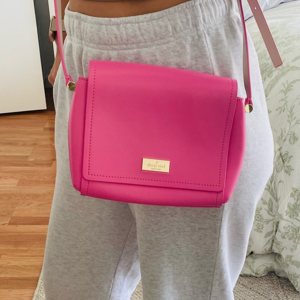 Kate Spade Bold Pink Crossbody Bag - Picture 2 of 7